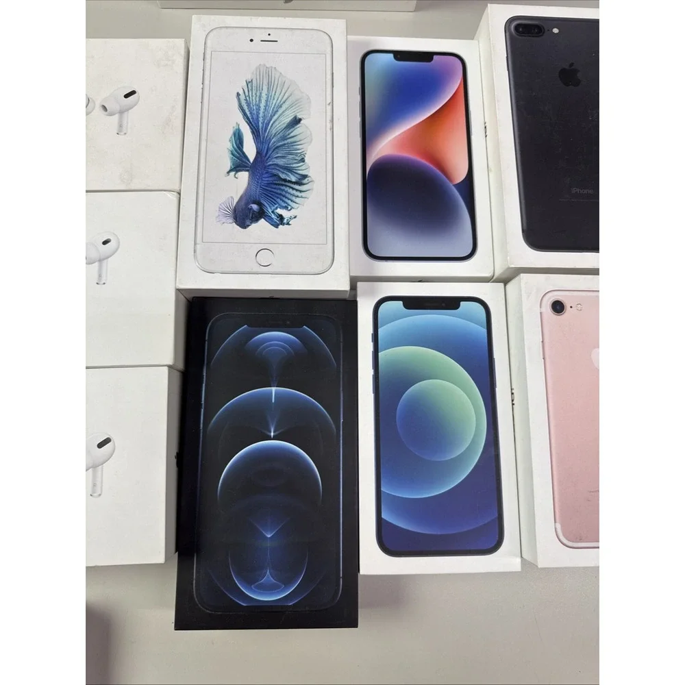 16 Empty Apple Boxes Lot Ipad iPhones AirPods Lightening Connector Headphones 2i